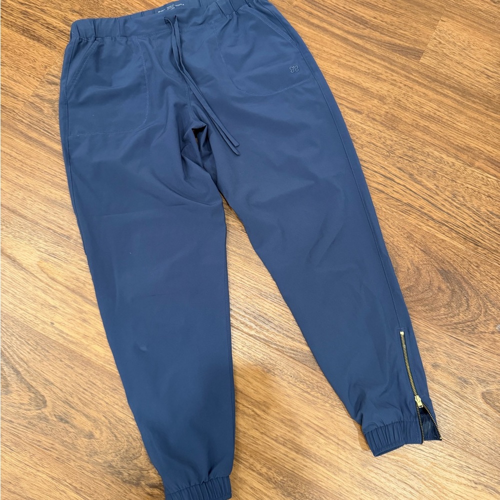 Albion Jetsetter Joggers women’s Small